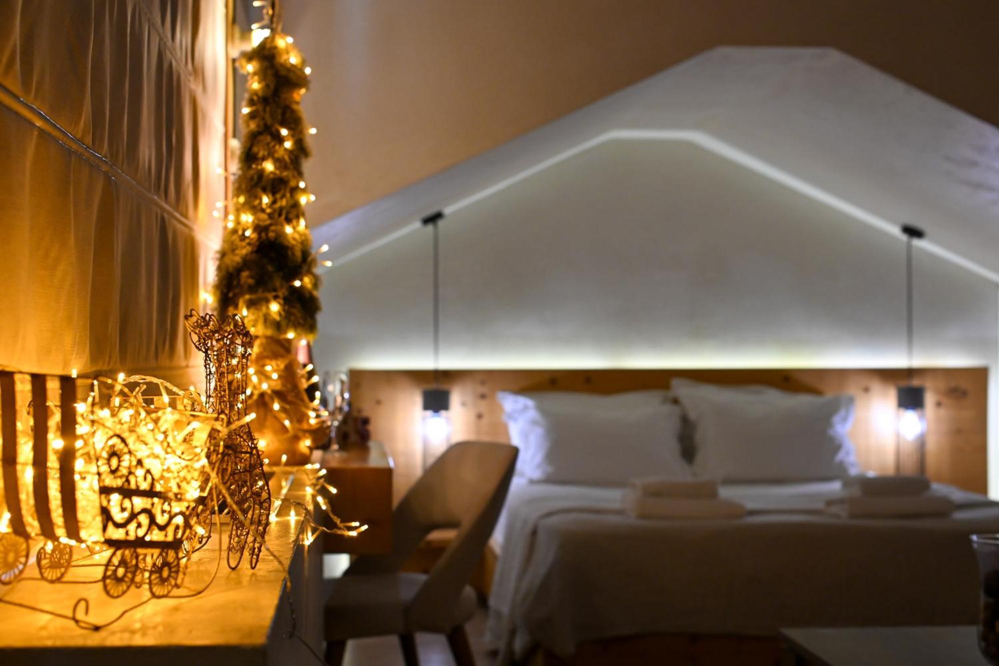 Panellinion Luxury Rooms Kalamata Exterior photo